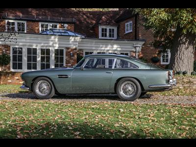 Aston Martin+DB4